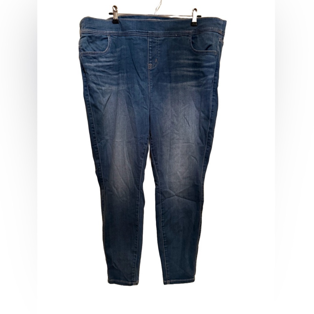 Women's Lean Blue Jeans